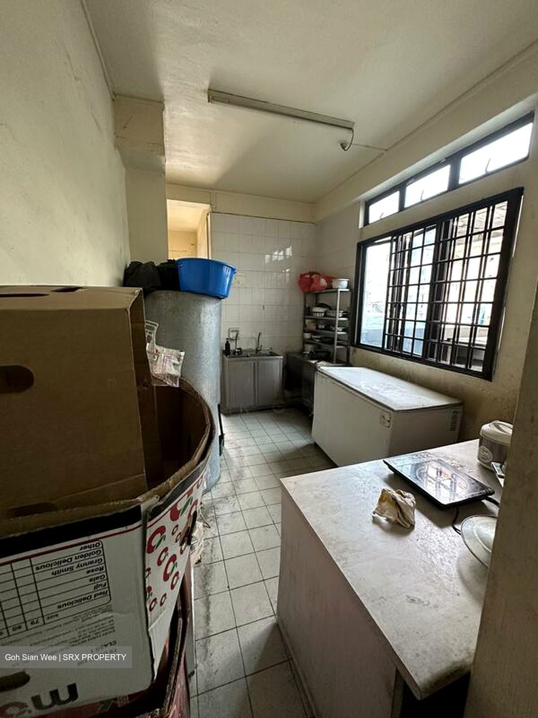 Wing Fong Mansions (D14), Shop House #498701311